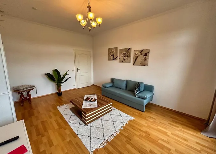 Fw 80 - Ferienwohnung In Bahnhofs- Und Stadtnaehe